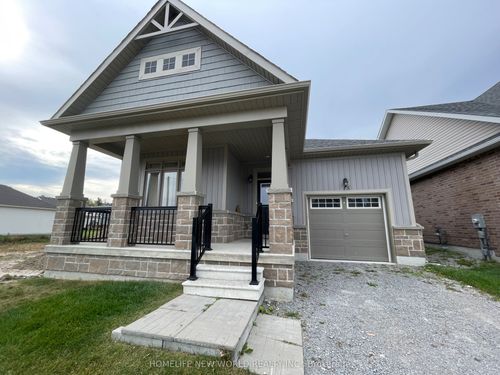 15 Schortinghuis St, Sutton West, ON, L0E1R0 | Card Image