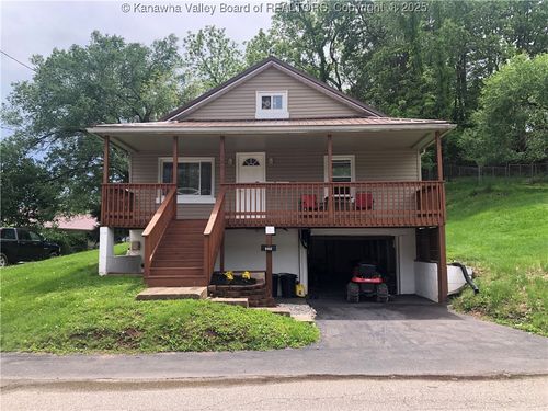 329 3rd Ave, Ripley, WV, 25271-1557 | Card Image