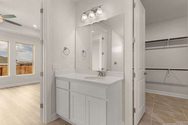 948 Nolte Bnd, House other with 3 bedrooms, 3 bathrooms and null parking in Seguin TX | Image 21