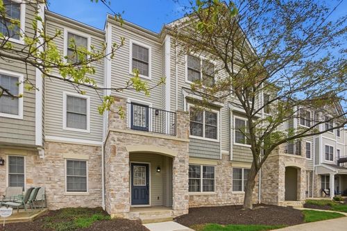 303-6001 Canyon Creek Dr, Dublin, OH, 43016-7411 | Card Image