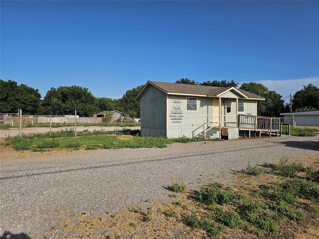 600 Se 4Th St, Lindsay, OK 73052