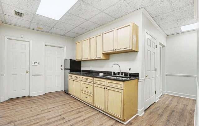 Commercial Lease in Sandy Springs 4
