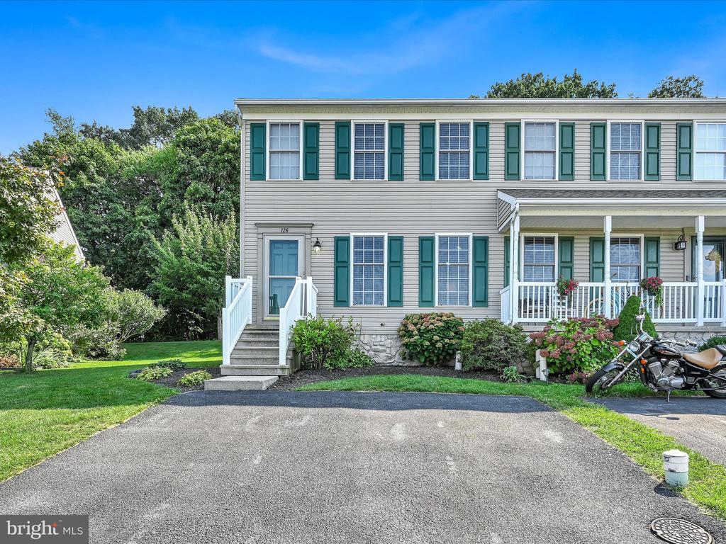Acorn Ln, Mountville, PA 17554