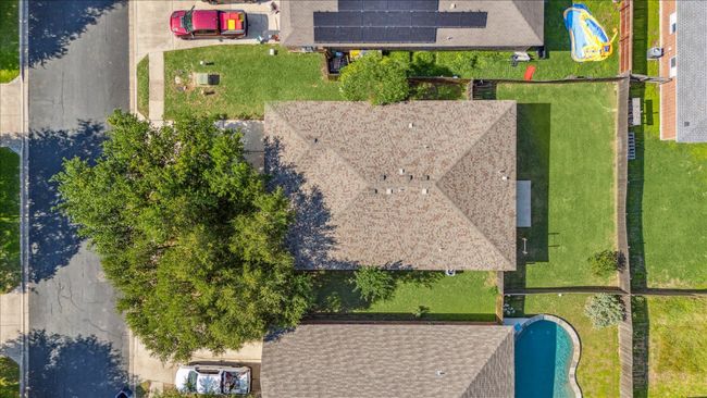 Close-up aerial view of property | Image 37