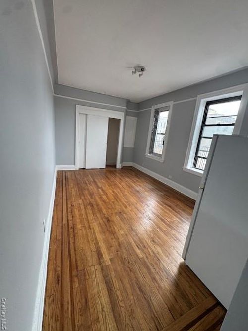 apt-3c-4038 82nd St, Elmhurst, NY, 11373-1373 | Card Image