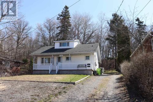 104 Birch St, Sault Ste. Marie, ON, P6B2J6 | Card Image