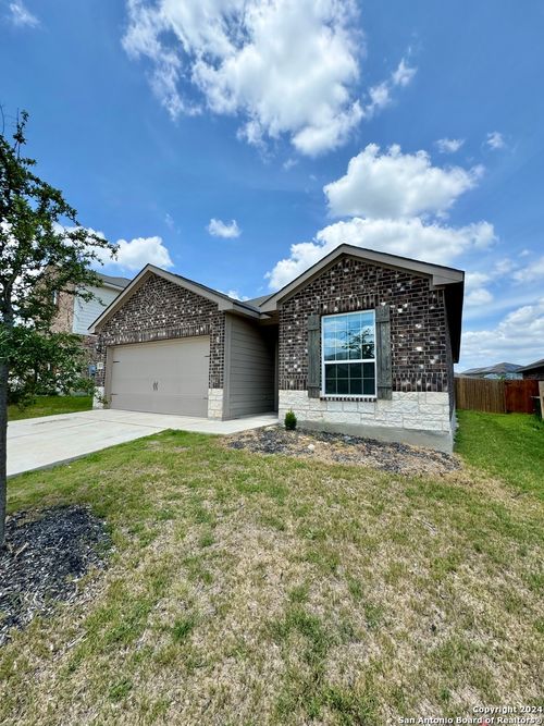 9327 Nubuck Br, Converse, TX, 78109-0019 | Card Image