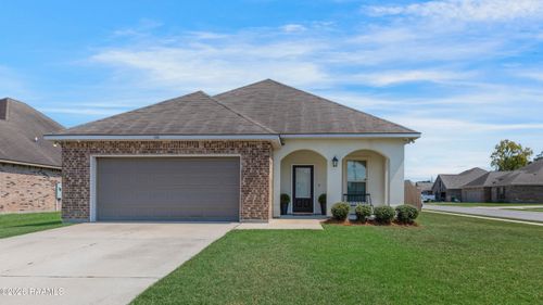 100 Saint Kenan St, Youngsville, LA, 70592-6732 | Card Image