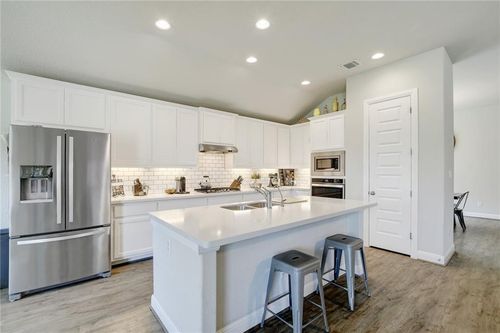 416 Peakside Cir, Dripping Springs, TX, 78620-2053 | Card Image