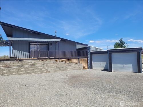 412 Apple Pl Sw, Mattawa, WA, 99349-1931 | Card Image