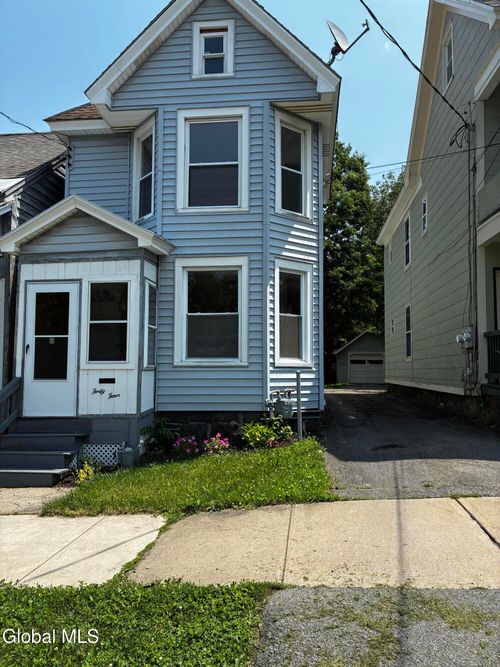 44 S Perry St, Johnstown, NY, 12095-2313 | Card Image