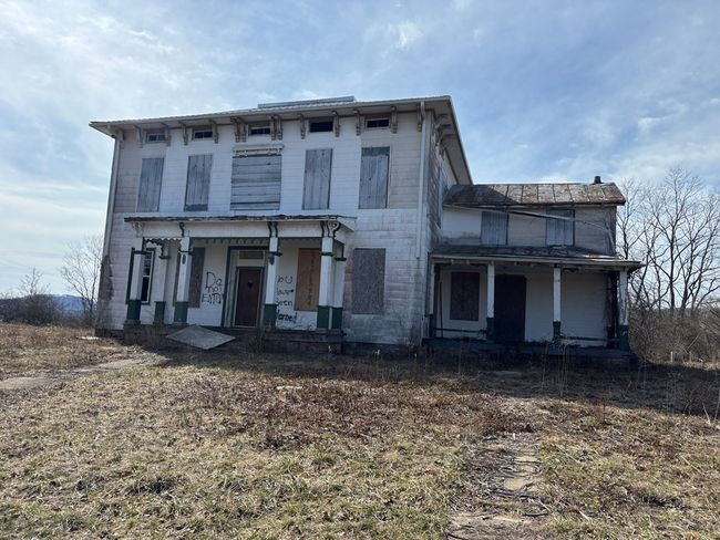 1149 Piketon Rd, Home with 5 bedrooms, 2 bathrooms and null parking in Piketon OH | Image 4