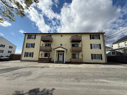 5-24 Larch St, New Bedford, MA, 02740-2073 | Card Image