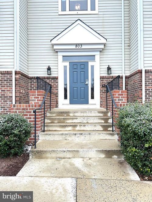 1100j-803 Stratford Way, FREDERICK, MD, 21701-9031 | Card Image