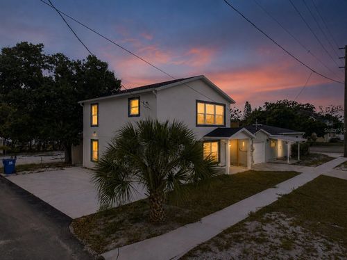 4651 22nd Ave N, St Petersburg, FL, 33713-3107 | Card Image