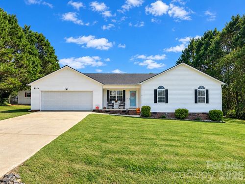 3974 Northernmistic Dr, Maiden, NC, 28650-8767 | Card Image