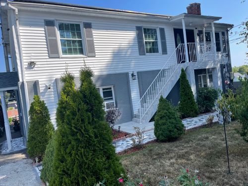 8 Elm Ct, Bridgeport, CT, 06606-3714 | Card Image