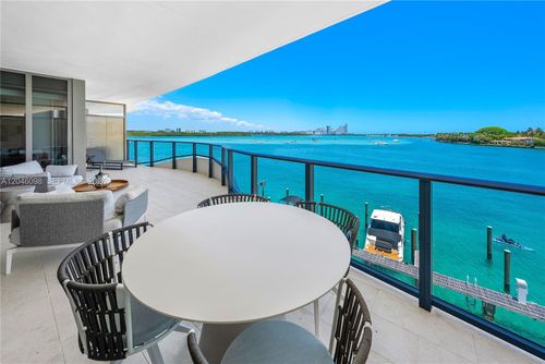 405-1135 103rd St, Bay Harbor Islands, FL, 33154-1226 | Card Image
