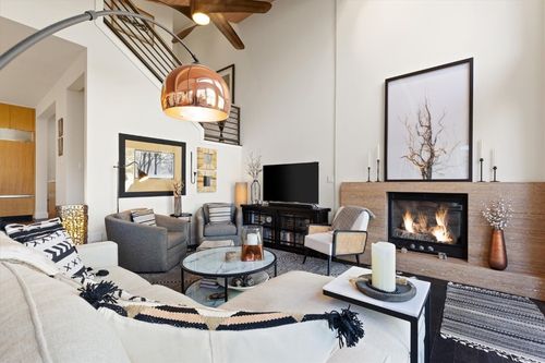 1877 Highland Way, Steamboat Springs, CO, 80487-9059 | Card Image