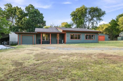 1027 Paradise Cove Rd, Pottsboro, TX, 75076-6284 | Card Image
