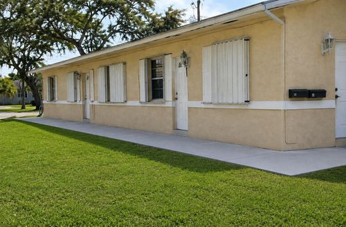 2302 Liberty St, Hollywood, FL, 33020-2027 | Card Image