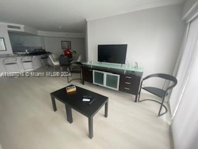 APT-509 - 6767 Collins Ave, Condo with 2 bedrooms, 2 bathrooms and null parking in Miami Beach FL | Image 10