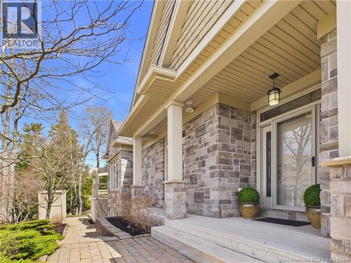 106 Nathalie St, Dieppe, NB, E1A8T9 | Card Image