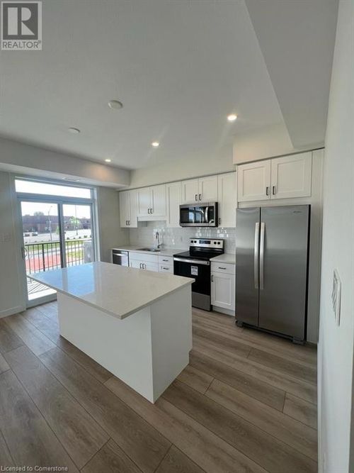 25-405 Myers Rd, Cambridge, ON, N1P0B6 | Card Image