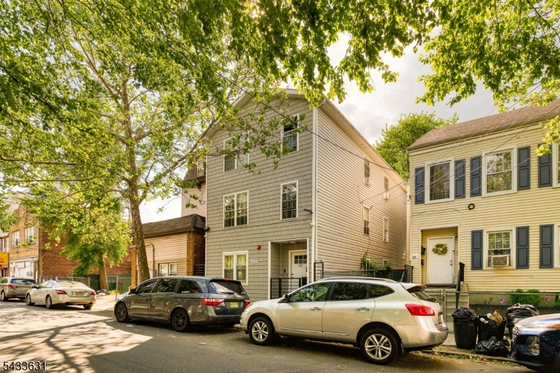 Residential Income in Paterson City 4