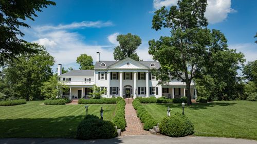 2601 Old Cave Hill Ln, Lexington, KY, 40513-1618 | Card Image