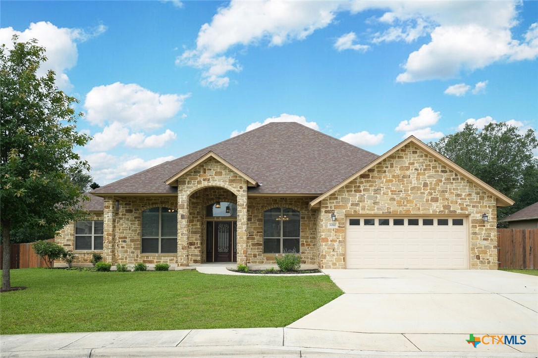 Windsong Cir, Seguin, TX 78155