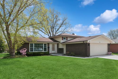 2007 N Spruce Terrace, Arlington Heights, IL, 60004 | Card Image