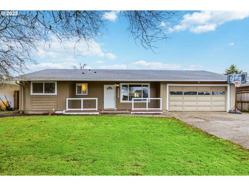 2323 48th Ave, Longview, WA, 98632-5091 | Card Image