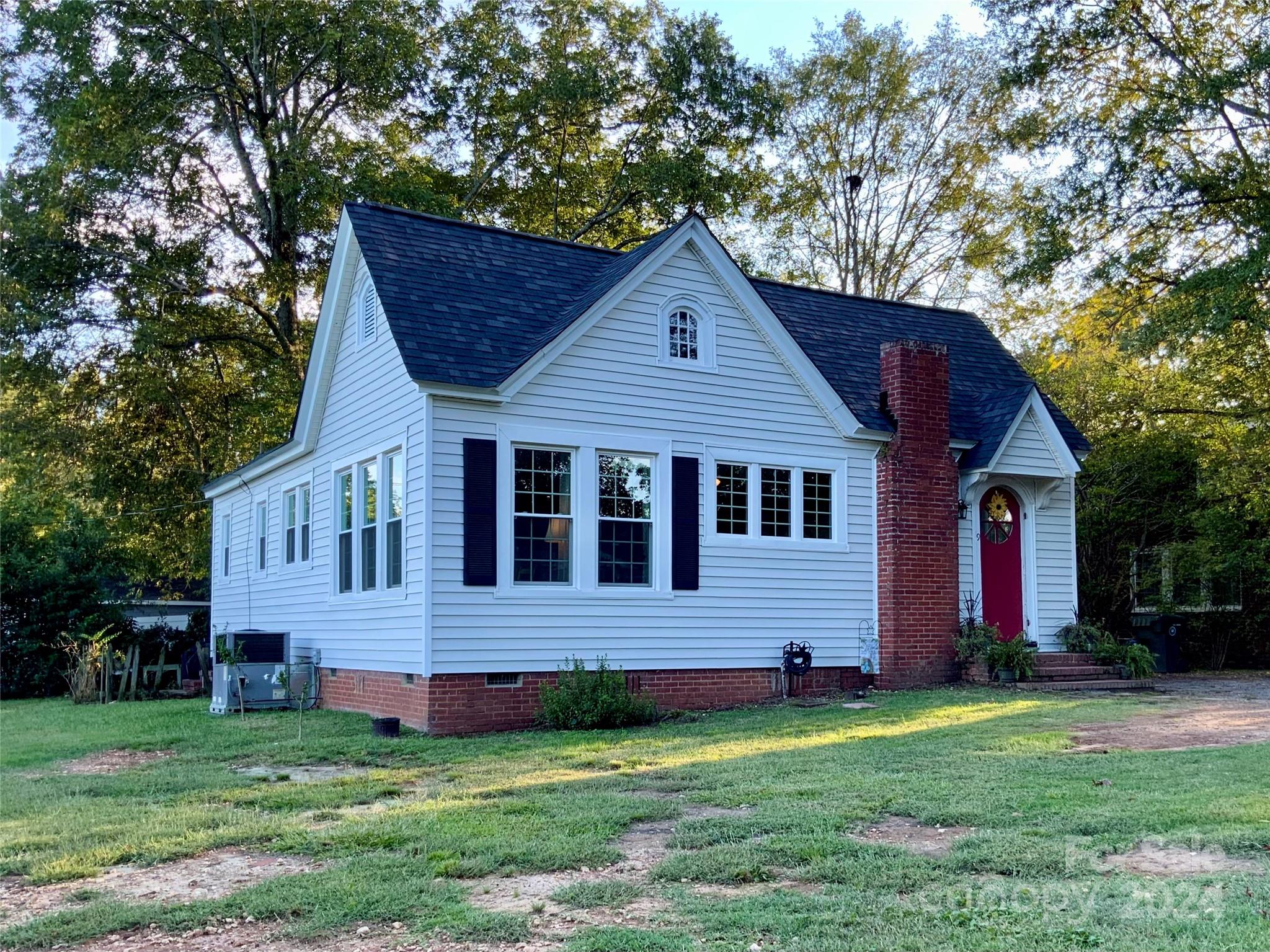 Hillside Ln, York, SC 29745