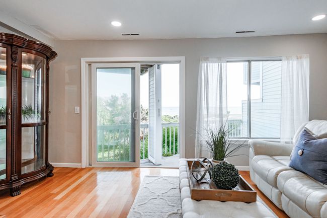 APT-110 - 1 Mansfield Grove Rd, Condo with 2 bedrooms, 2 bathrooms and null parking in East Haven CT | Image 15