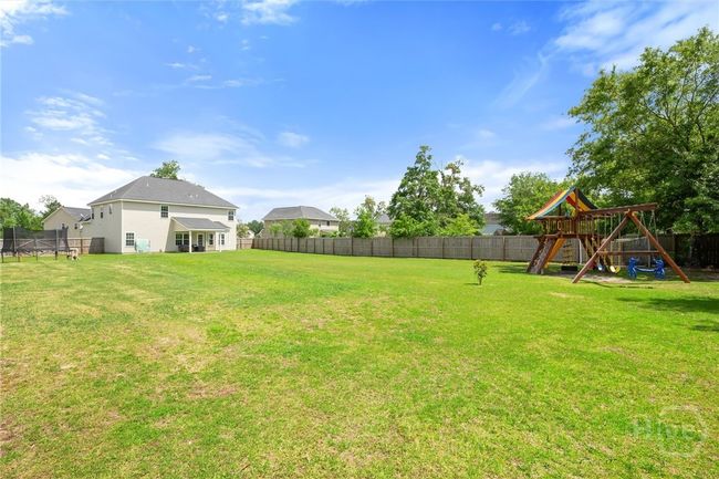 Country living on a spacious 2.6 acre lot. | Image 42