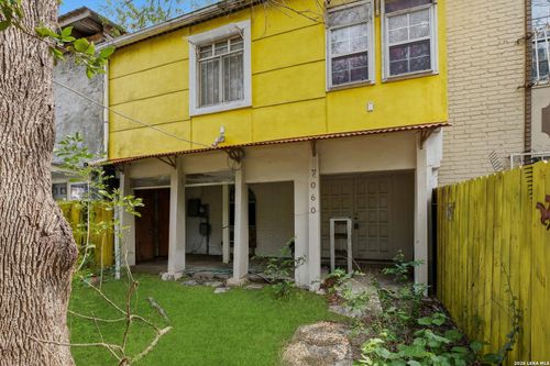 7060 Glen Mist, San Antonio, TX, 78239-3701 | Card Image