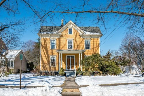 52 Spring St, Metuchen, NJ, 08840-2318 | Card Image