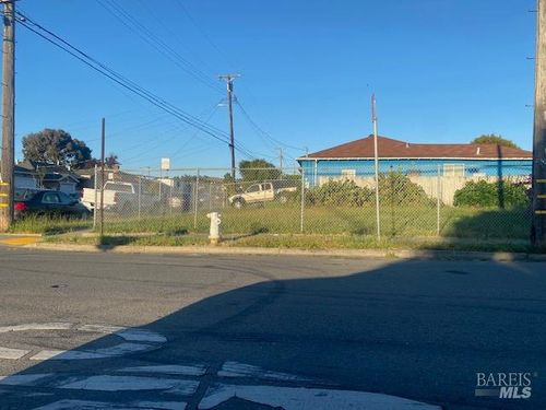 1800 Hellings Ave, Richmond, CA, 94801-2539 | Card Image