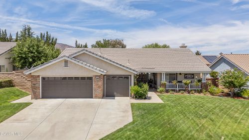 42243 Camden Way, Lancaster, CA, 93536-7359 | Card Image