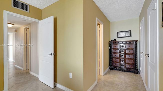 APT-907 - 322 Buchanan St, Condo with 2 bedrooms, 2 bathrooms and null parking in Hollywood FL | Image 29