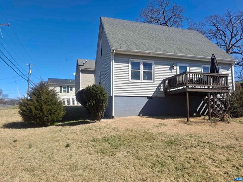 642 Delphine Ave N, Waynesboro, VA, 22980 | Card Image