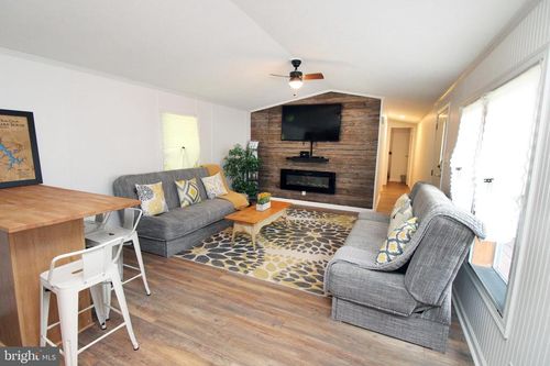 8956 Oakland Sang Run Rd, Oakland, MD, 21550-7742 | Card Image