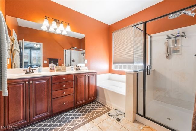 10131 Hollis Mountain Ave, House other with 3 bedrooms, 3 bathrooms and null parking in Las Vegas NV | Image 23