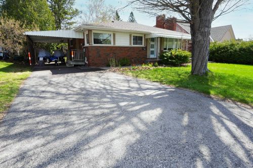 1338 Royal Dr, Peterborough, ON, K9H6R8 | Card Image