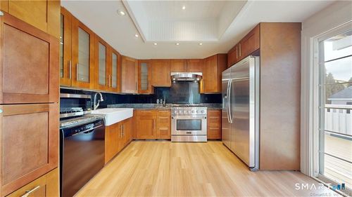 1-37 Village Rd, Milford, CT, 06460-8091 | Card Image