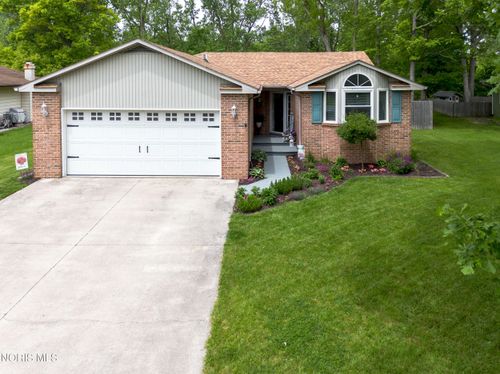 2190 Hawthorne Dr, Defiance, OH, 43512-9670 | Card Image