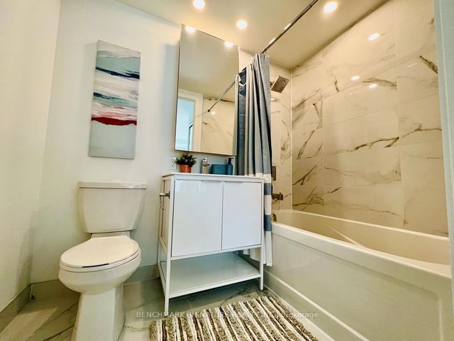 802 - 77 Shuter St, Condo with 2 bedrooms, 2 bathrooms and 1 parking in Toronto ON | Image 7