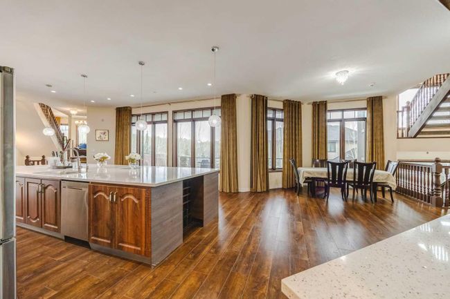 5 Elveden Point Sw, Home with 4 bedrooms, 5 bathrooms and 6 parking in Calgary AB | Image 8