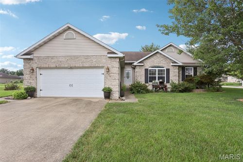 205 Jefferson Dr, Breese, IL, 62230-1790 | Card Image